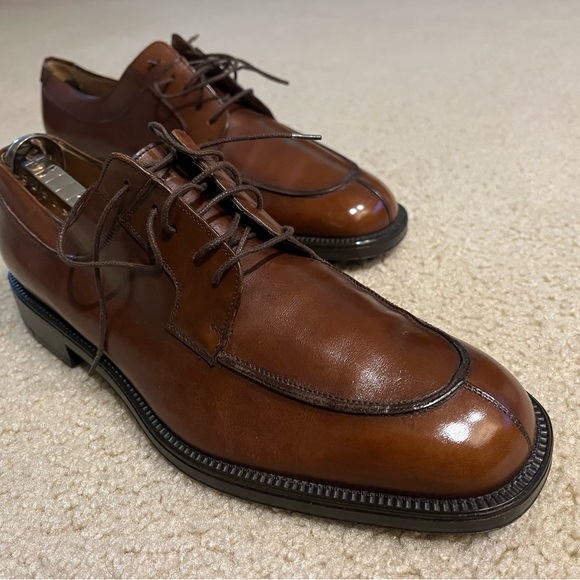 Salvatore Ferragamo Brown Leather Split Toe Classic Oxfords (Size: 8) - Picture 6 of 16
